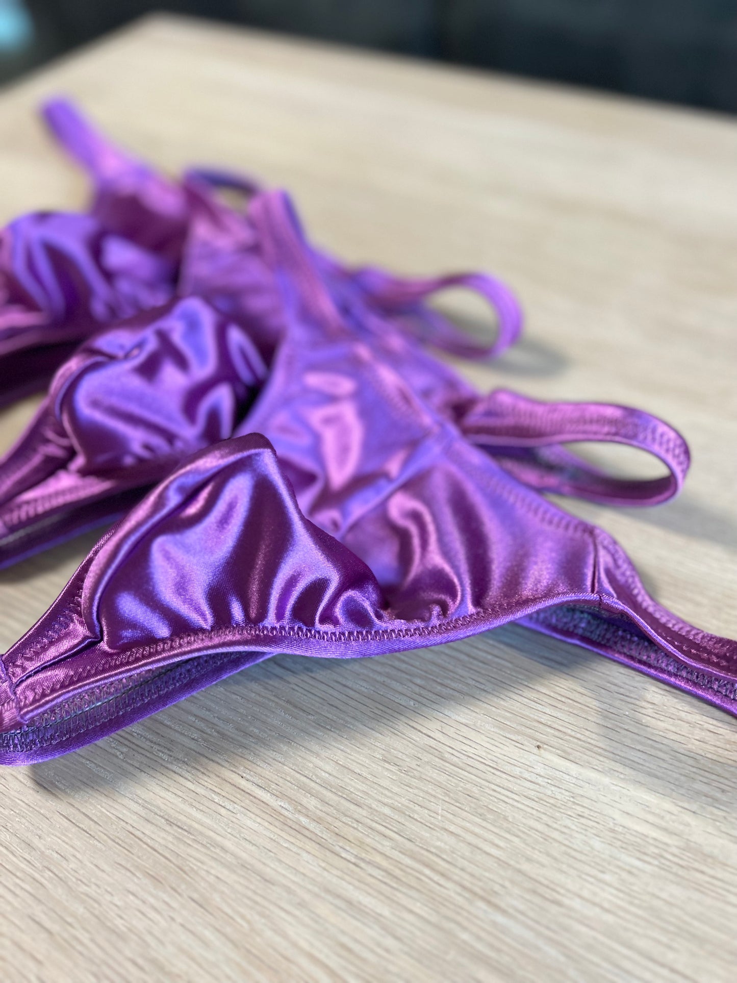 Eirins herrestring (satengtruse)