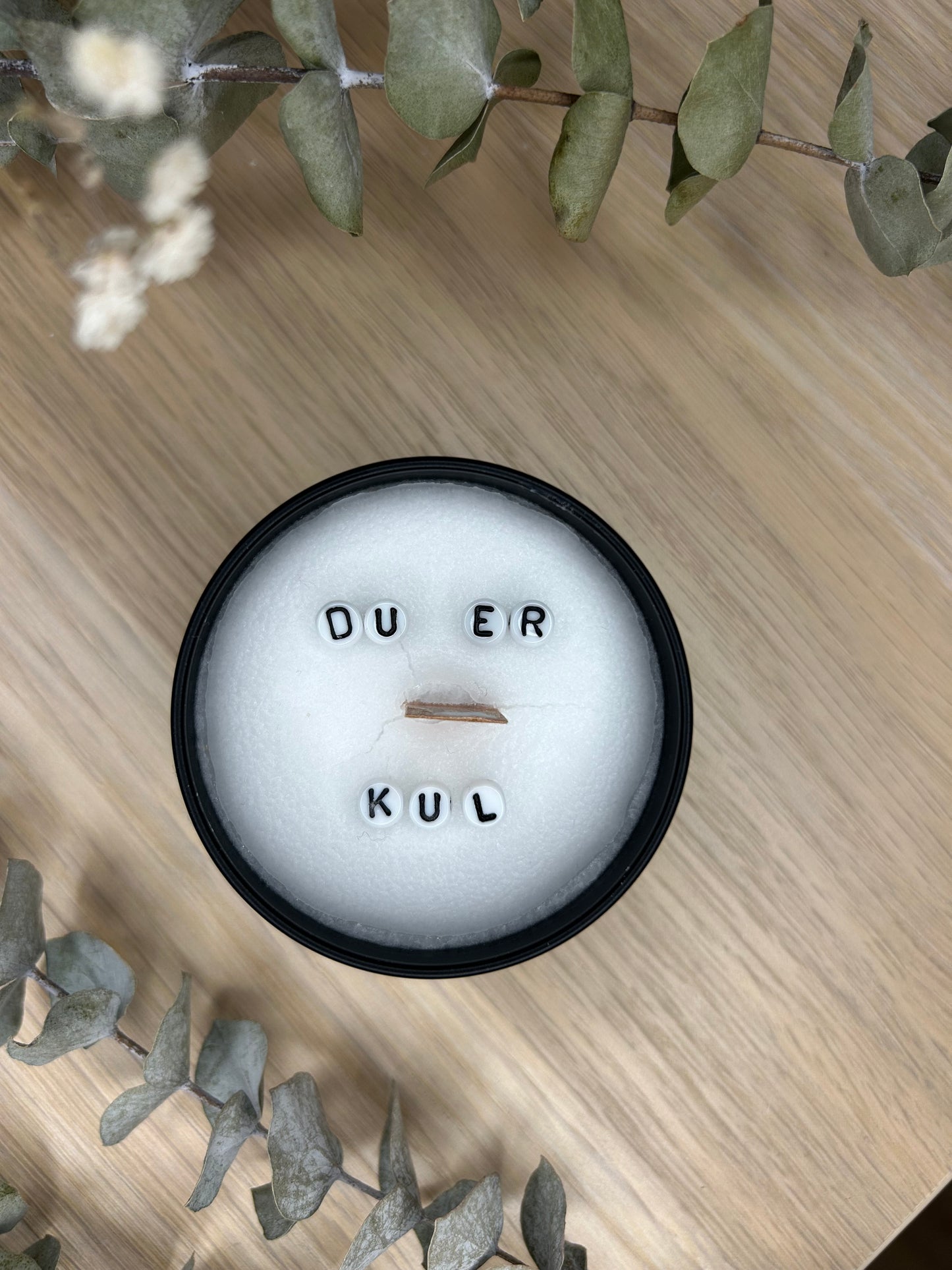 Duftlys med hemmelig beskjed (DU ER KUL/SEXY/FIN/DIGG)