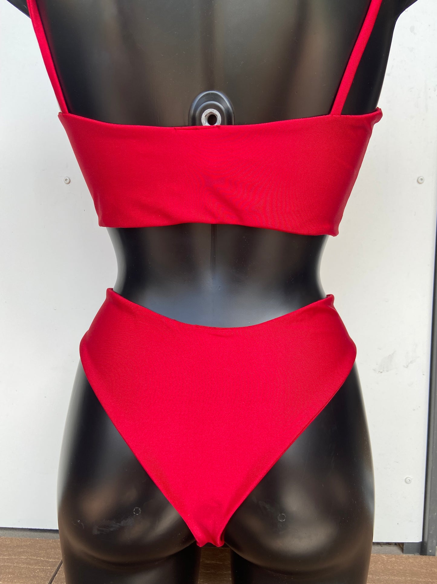 Eirins bikinitruse
