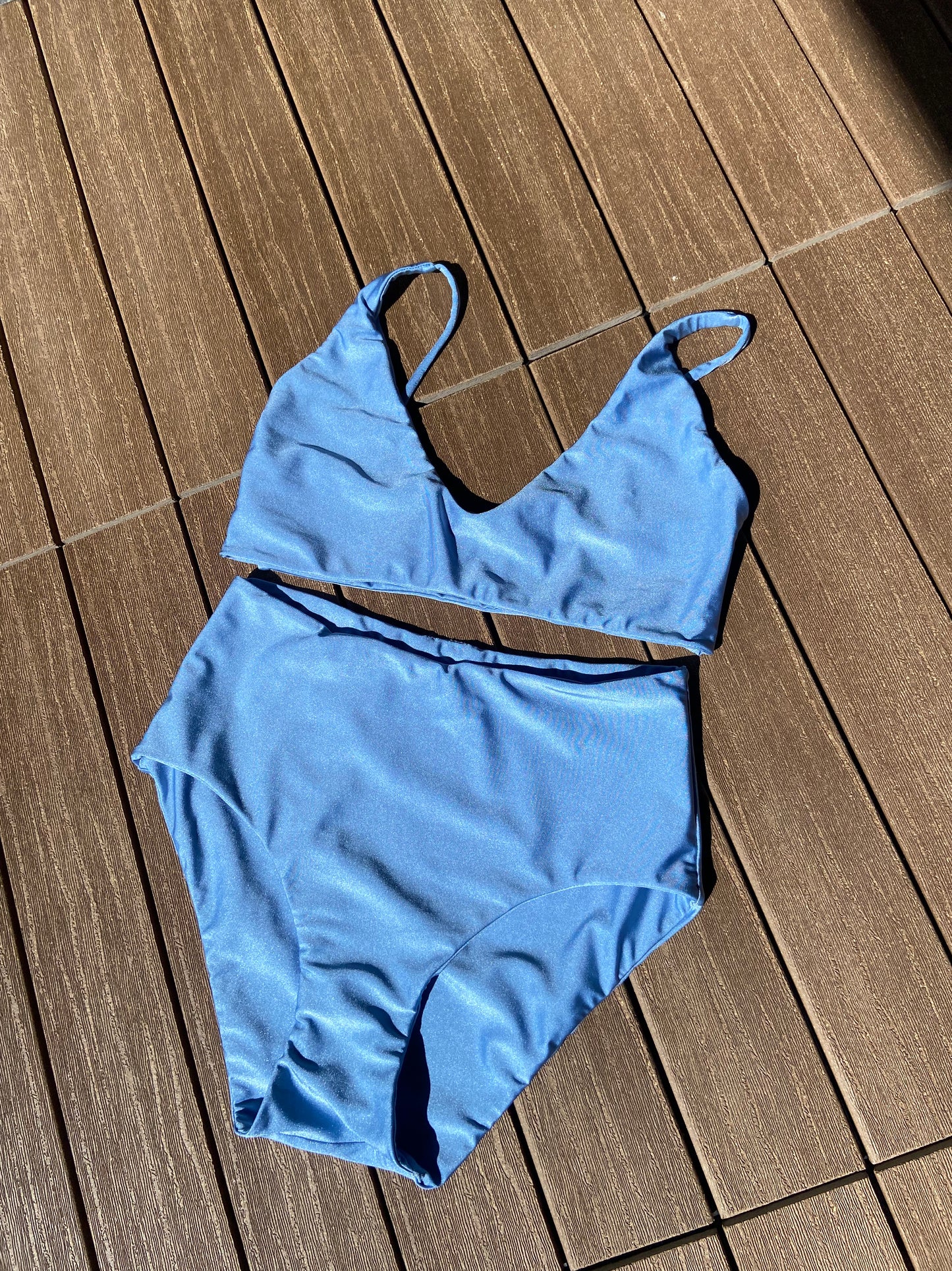 Eirins bikinitruse med høyt liv