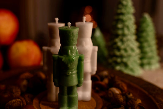 Eirins nøtteknekker/soldat (stearinlys)