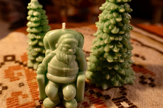 Eirins sittende nisse (stearinlys)